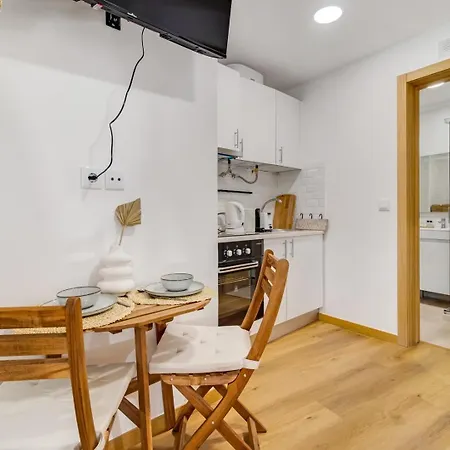 Lejlighed Modern Cocoon In Santos W Ac | By Airnest Lisboa